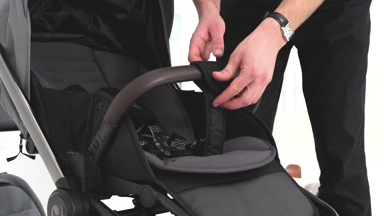 Adjustable bumper-bar